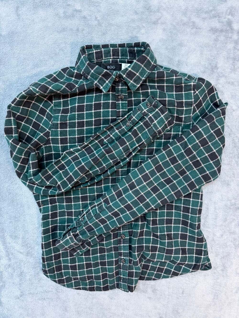 BDG Flannel Shirt Size S-P Green Black Plaid Long Sleeve Button Down